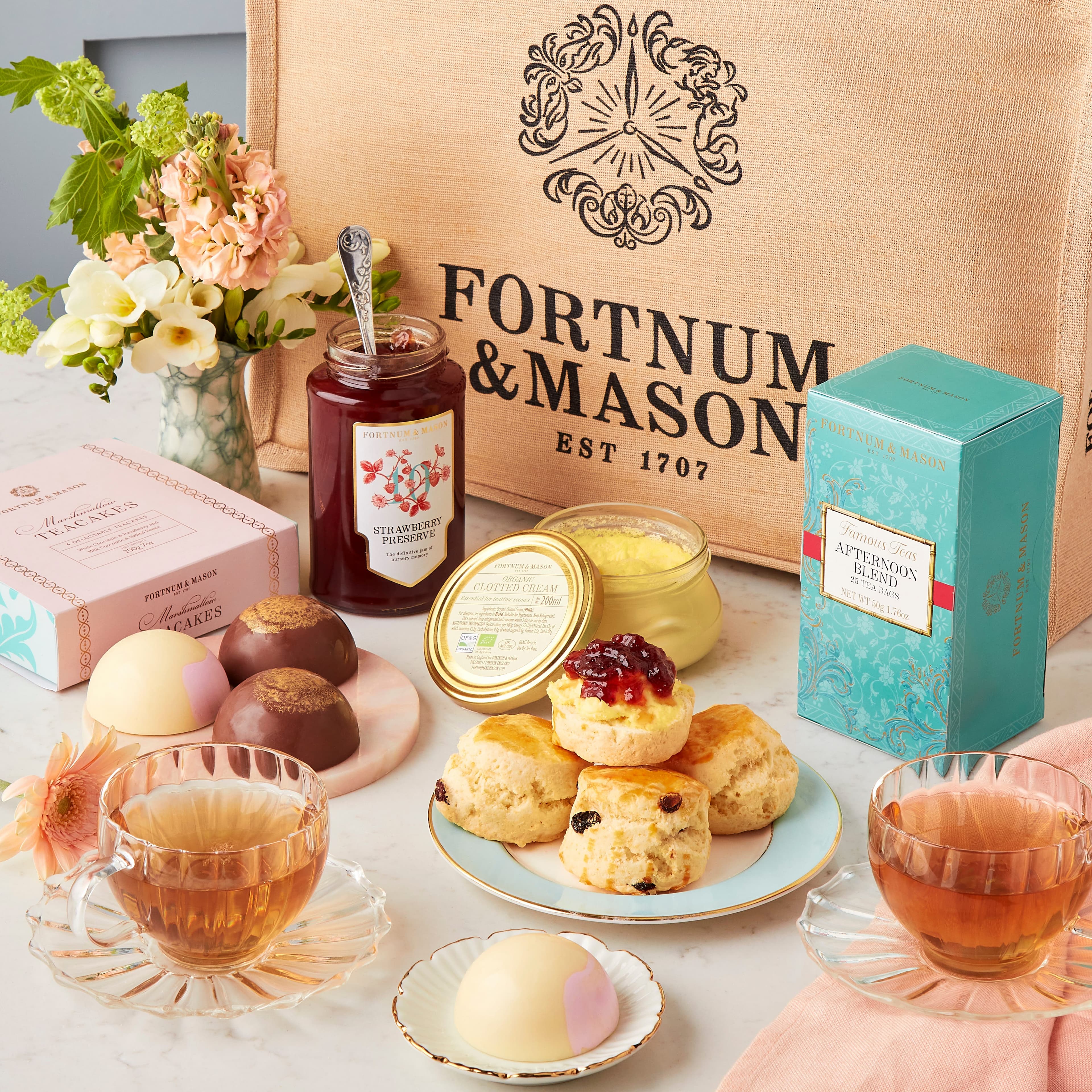 Gourmet to Go: The most luxurious picnic hampers in London