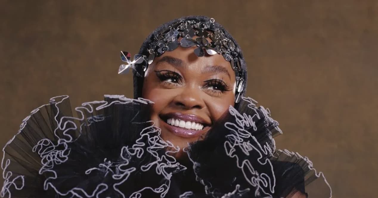 Jill Scott will serenade London this October with her soul sound